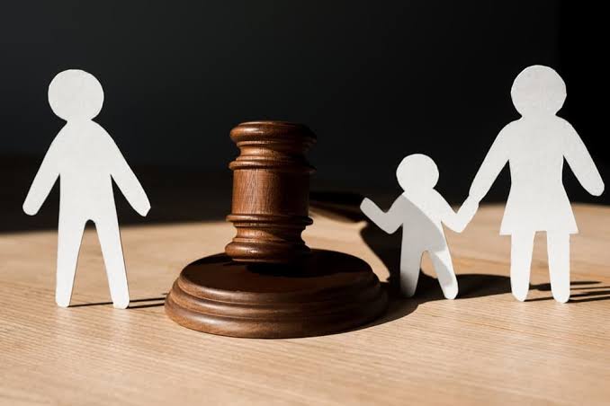 Family seated together — child and spousal support in Ontario